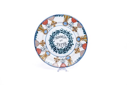 Vintage Quimper Ceramic Honneur et Patrie - WWI Cercle du Soldat Plate