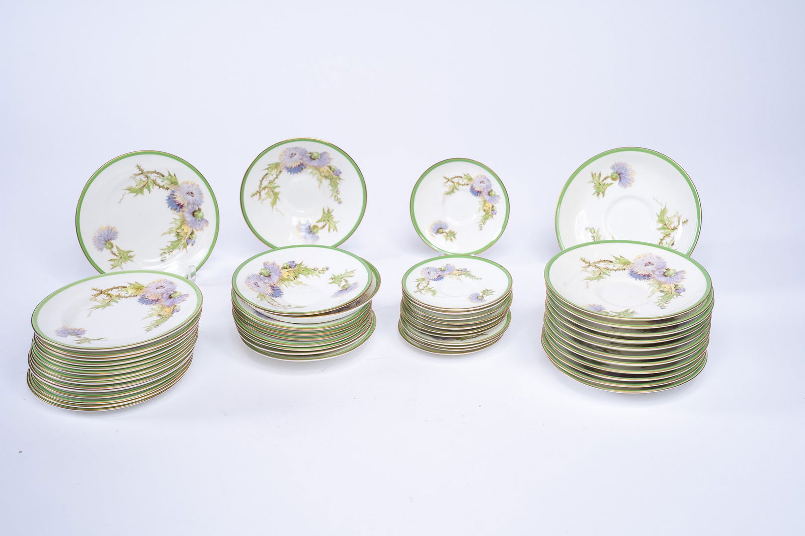 116 Piece Vintage Royal Doulton Glamis Thistle Porcelain Dinnerware (1 of 8)