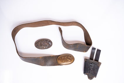 Civil War Era Leather Holster Belt with Replica US Belt Buckle and extra CS Belt Buckle