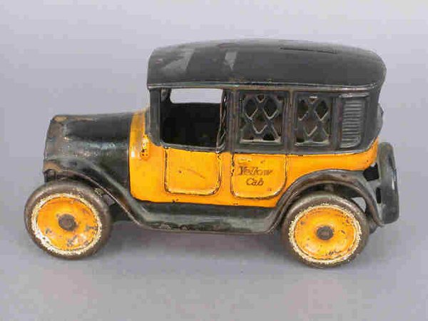 1920's "Arcade" Yellow Cab bank - 2