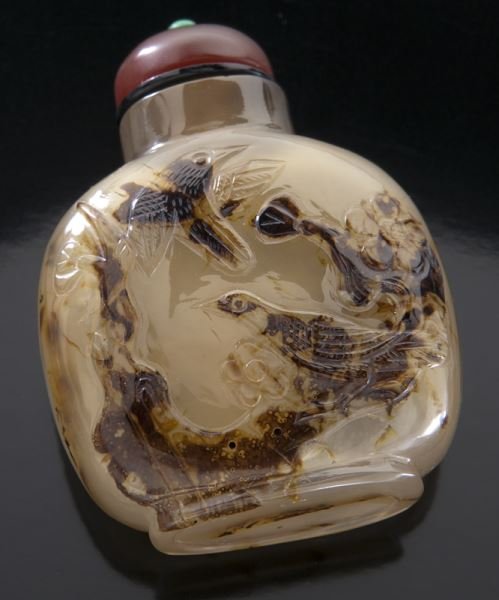 Chinese Qing cameo chalcedony/agate snuff bottle,: Chinese Qing cameo chalcedony/agate snuff bottle, nicely carved with robins and prunus (depicting the pun "Xi Shang Mei" - a happy expression). Very well hollowed, light weight. 2.5"H (6.35cm), Circa
