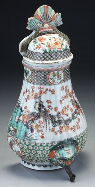 Chinese Kangxi famille verte export fountain with: Chinese Kangxi famille verte export fountain with a lid modeled in the form of a pear form with flat back decorated with birds and butterflies having a mask spout and metal tap, the crest decorated wi