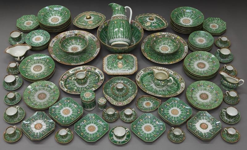 109 Pc. Assembled Chinese cabbage leaf dinner: 109 Pc. Assembled Chinese cabbage leaf dinner service including: (12) 9.75" round plates; (12) 7.5" square plates with cut corners; (12) 7.25" round plates; (6) 7" octagonal plates, (12) 9.75" round s