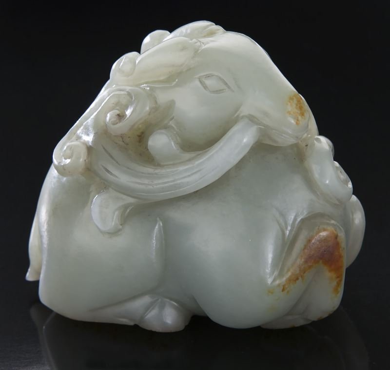 Chinese Ming - Qing carved white jade pendant (1 of 4)