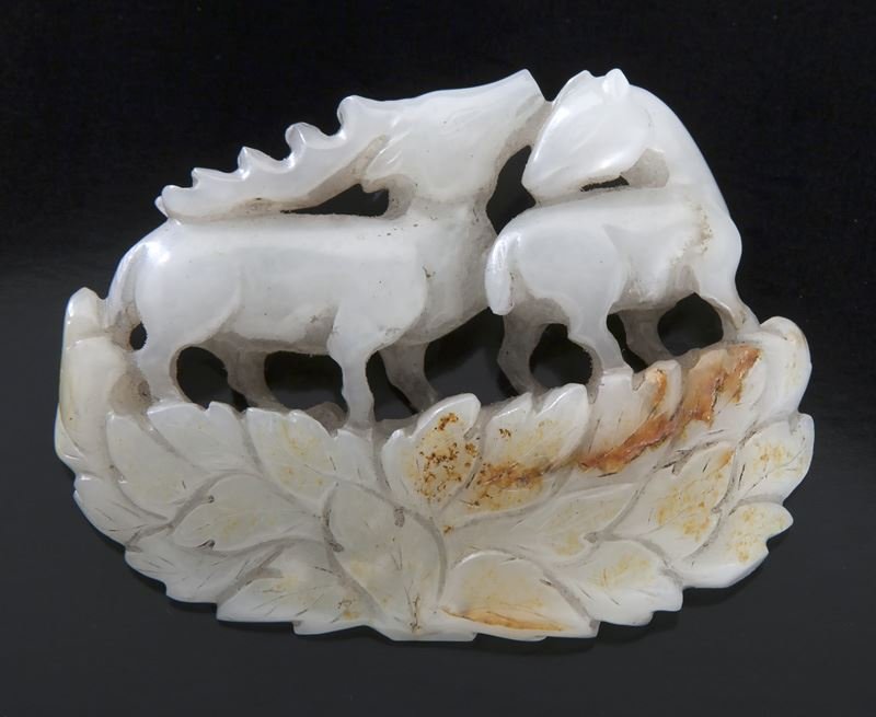 Chinese Qing carved white jade pendant (1 of 2)