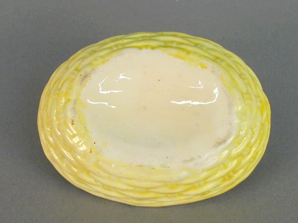 Staffordshire rust and white Hen-In-Bask - 3