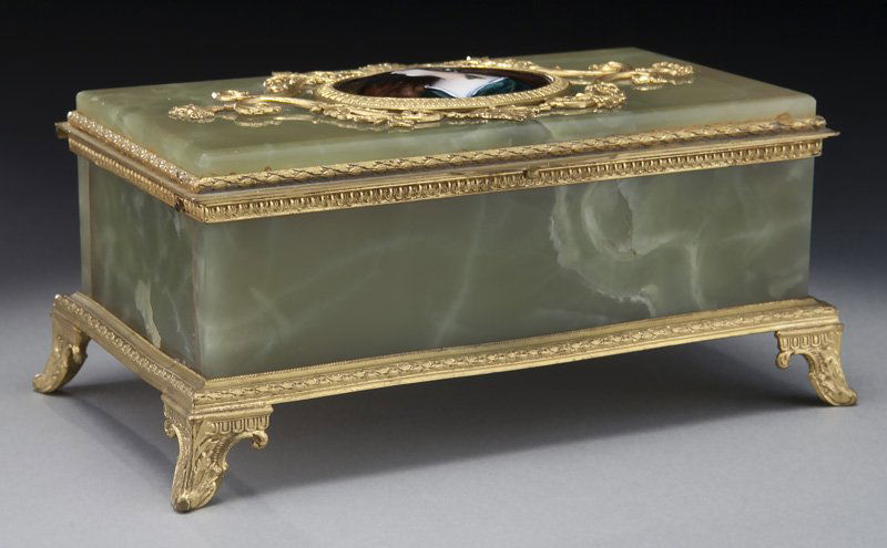Onyx jewelry box with gilt bronze mounts, (1 of 10)