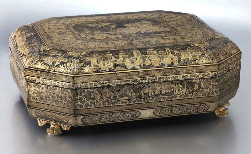 Chinese export lacquered box (1 of 8)