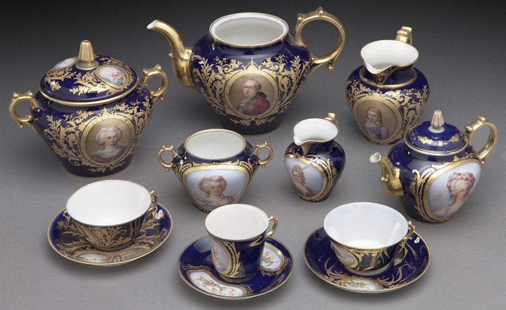 12 Pcs. Sevres style coffee and tea service (1 of 9)