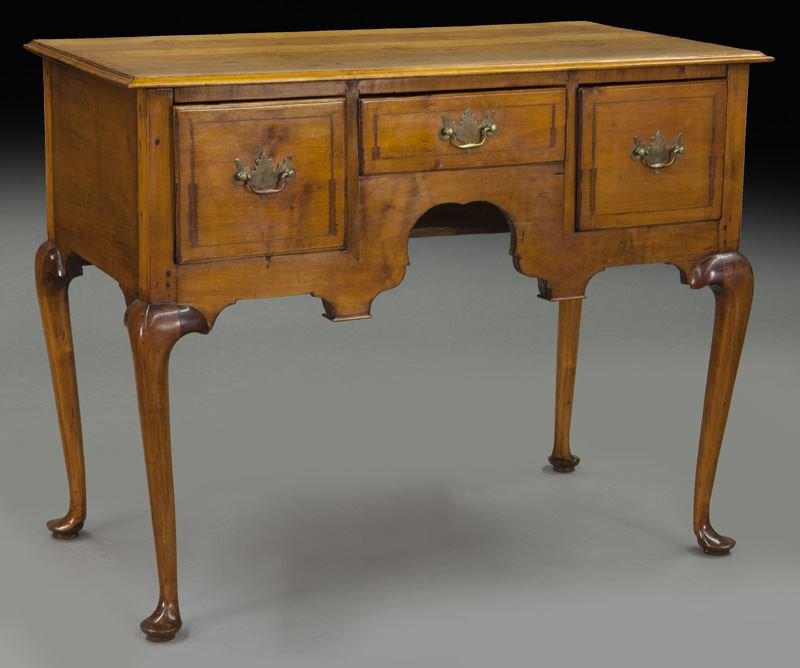 American 18th C. inlaid maple dressing table (1 of 10)