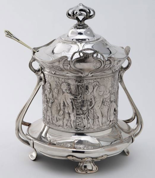 WMF Art Nouveau silverplate lidded punch bowl (1 of 7)