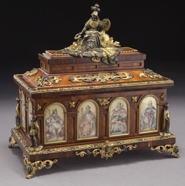Alphonse Giroux jewelry casket (1 of 10)