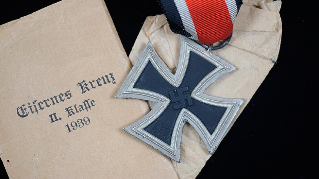 WWII German Iron Cross 2nd Class Medal & Issue Envelope: German 1939 Iron Cross 2nd Class in its original issue Packet; maker marked ring on origina lribbon; uncleaned-near mint