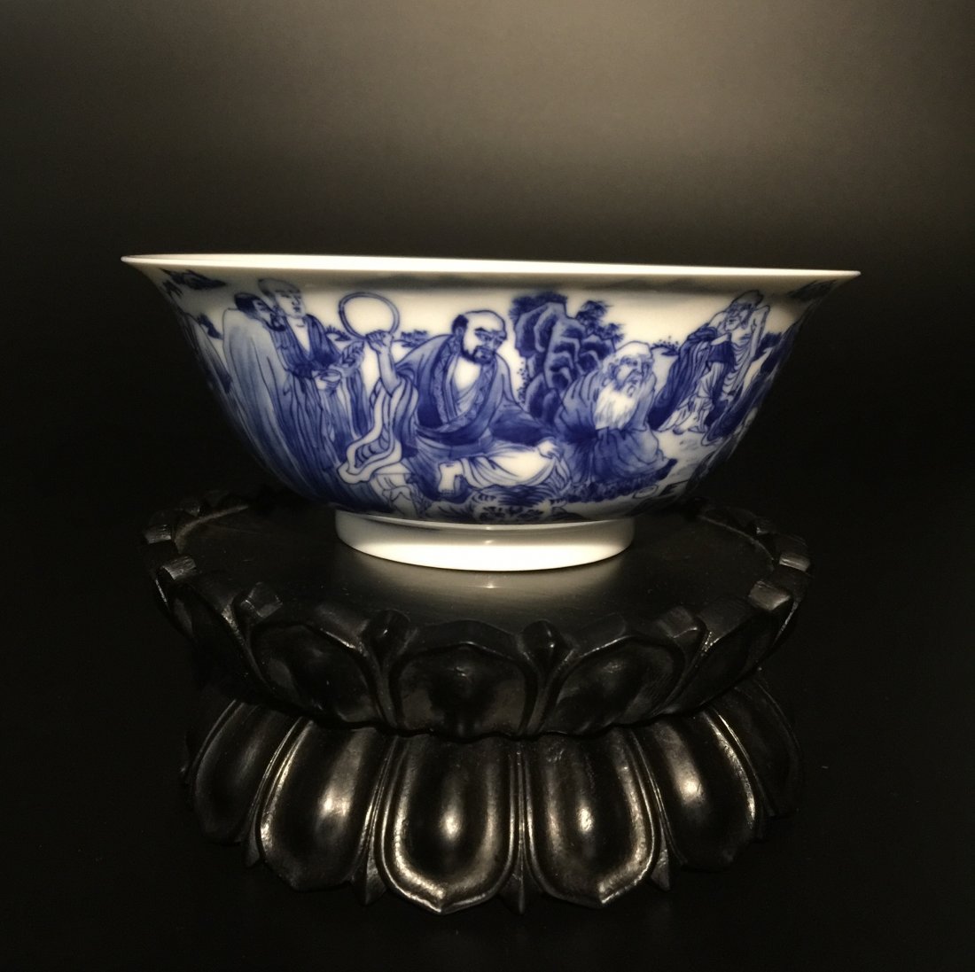 18 Century Qing Dynasty blue and white porcelain Bowl (1 of 8)