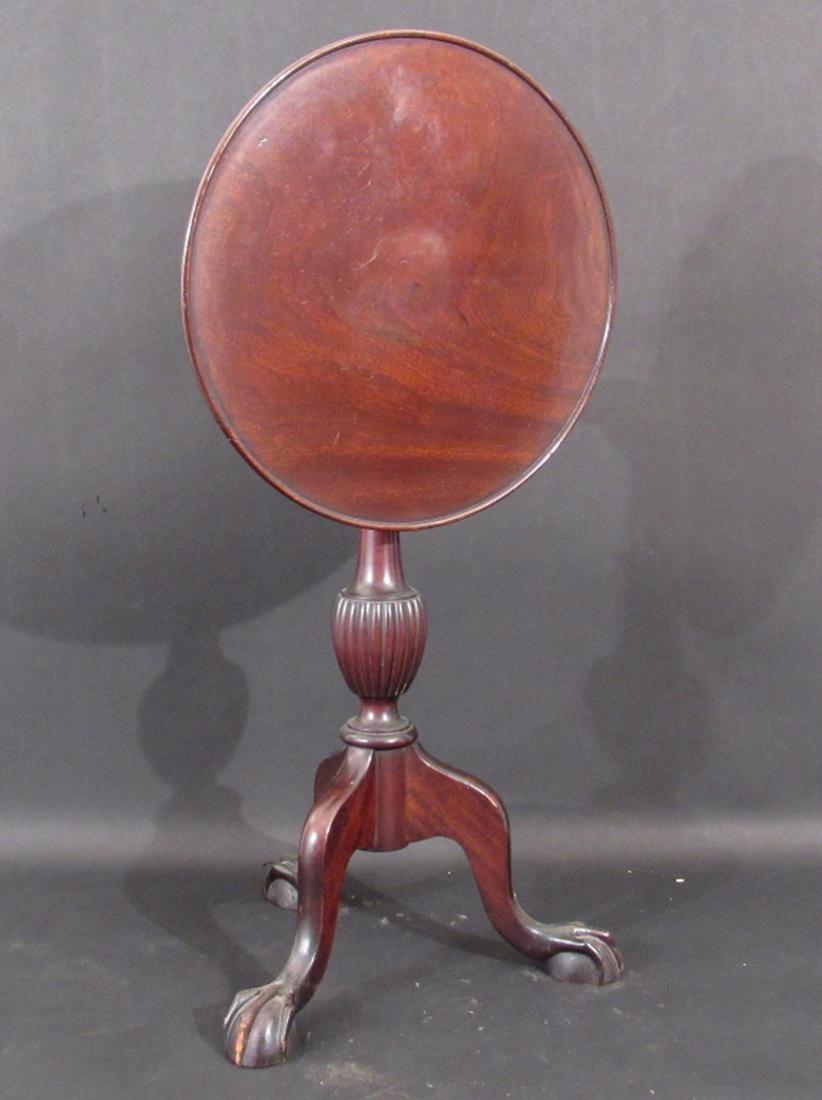 Chippendale Style Tip Top Candlestand (1 of 5)