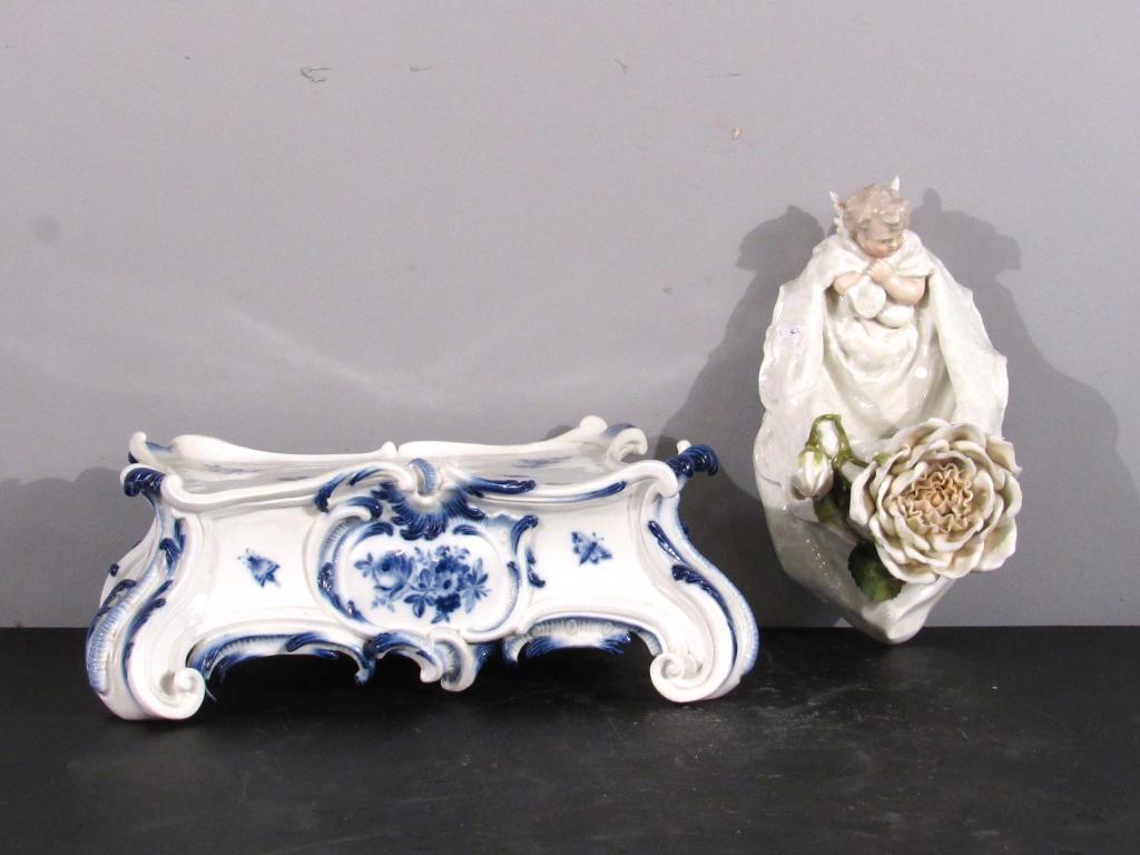 Meissen Clock Stand and Porcelain Wall Pocket (1 of 8)