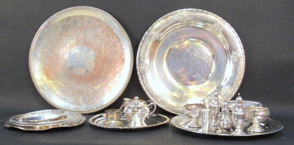 Assorted Silver Plated and Weighted Articles (1 of 3)