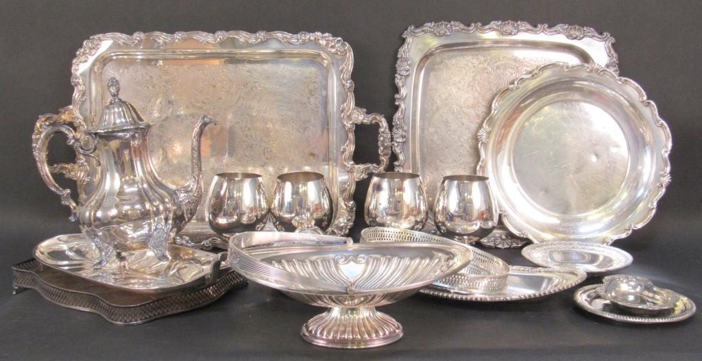 Assorted Silver Plated Articles (1 of 4)