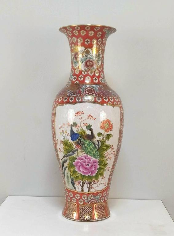 Tall Chinese Crackleware Vase (1 of 7)