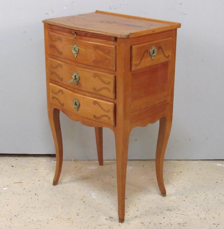 A Country French Petite Commode (1 of 4)