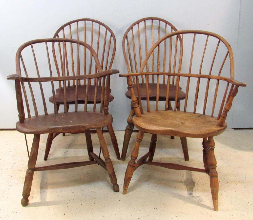 4 Assorted Antique American Windsor Chairs (1 of 5)