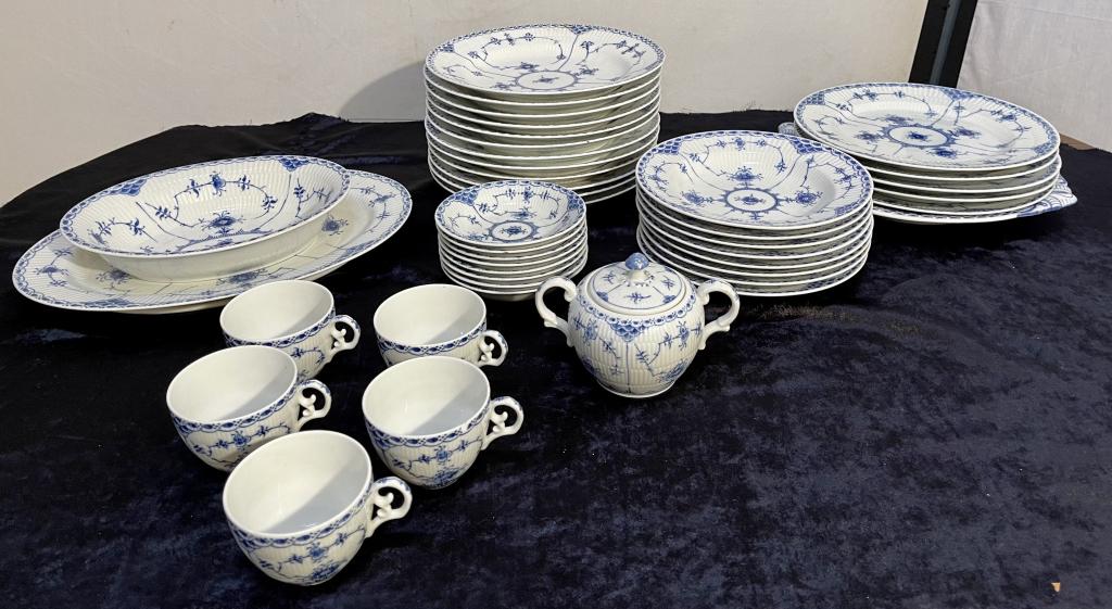 *** 69 Piece Blue & White Fjord Dinnerware Set (1 of 16)