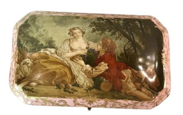 Pink Serves Style / Casket Box (1 of 8)