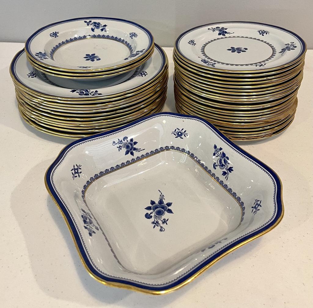 39 Piece Copeland Spode England Dinnerware Set (1 of 10)