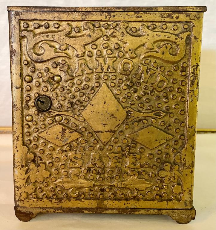 Metal Diamond Safe (1 of 7)