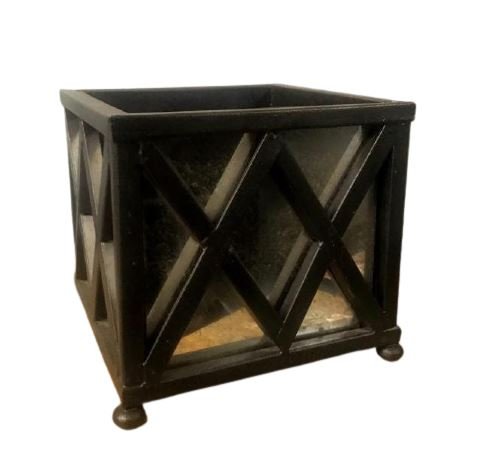 Trellis Cachpot Whittaker Planter Box (1 of 8)