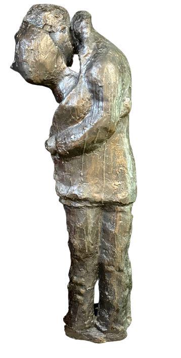 Irwin Hyman Bronze "Winter Love" Two Figures Kissing (1 of 7)