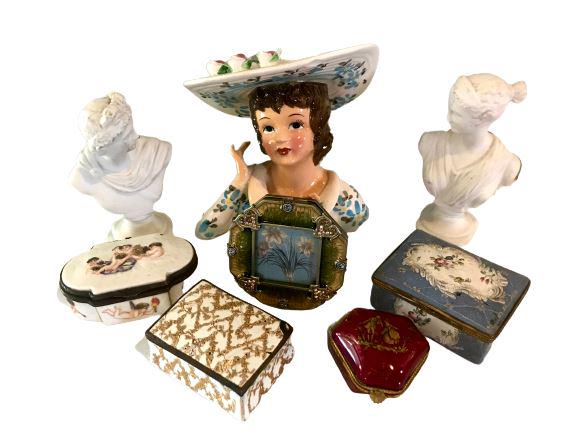 Group of Assorted Vanity Articles (1 of 17)