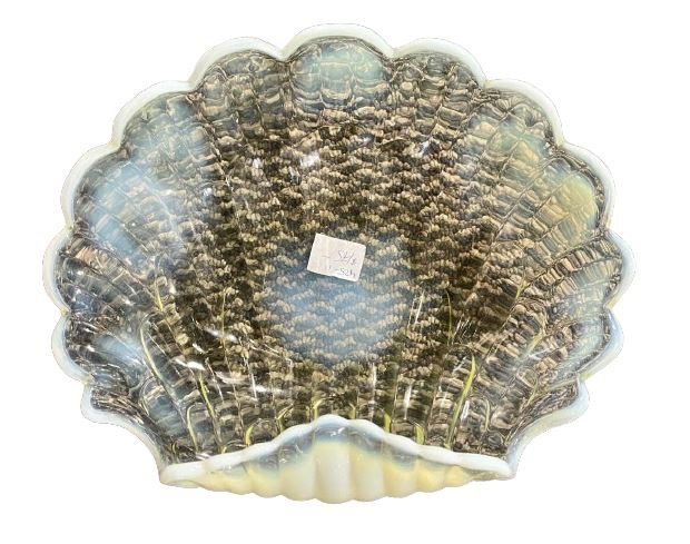 Shell Shaped Glass Tray (425-11) (1 of 6)