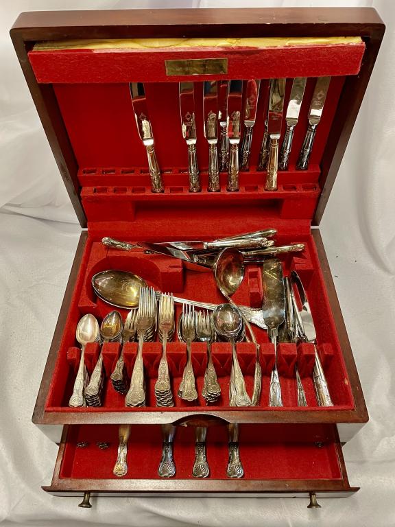 143 Pieces Sheffield Plated Flatware Set (1 of 8)