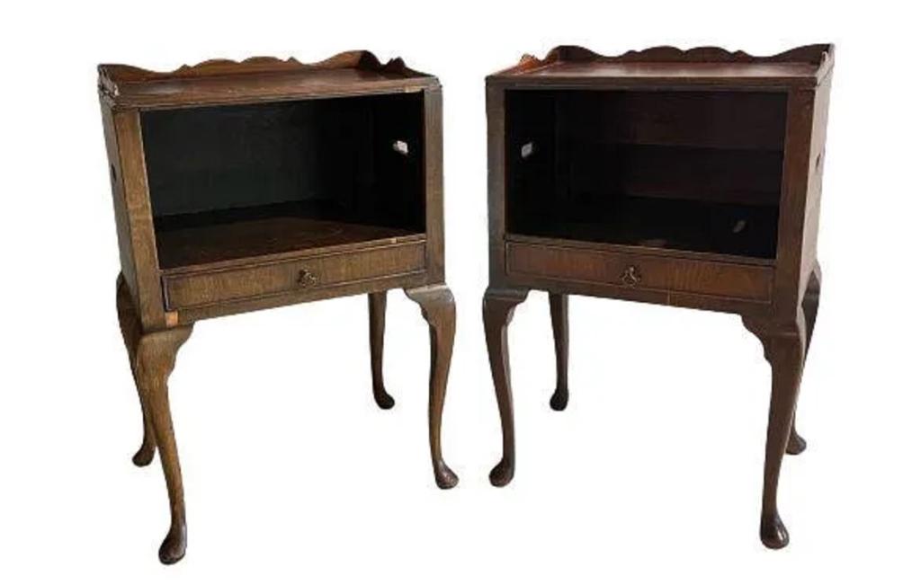 Pair of American Side Tables or Nightstands (1 of 11)
