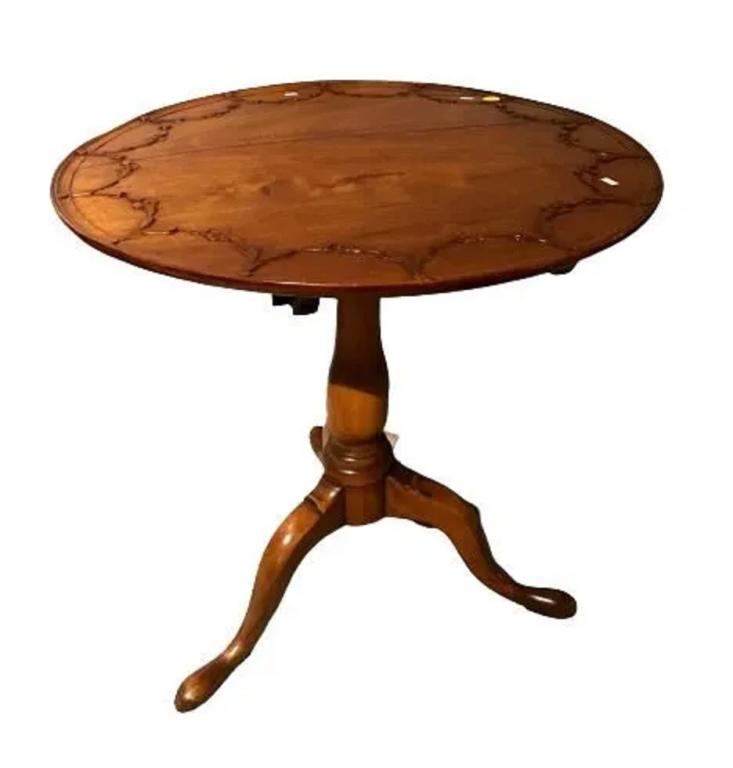 Round Tilt-Top Table (1 of 4)
