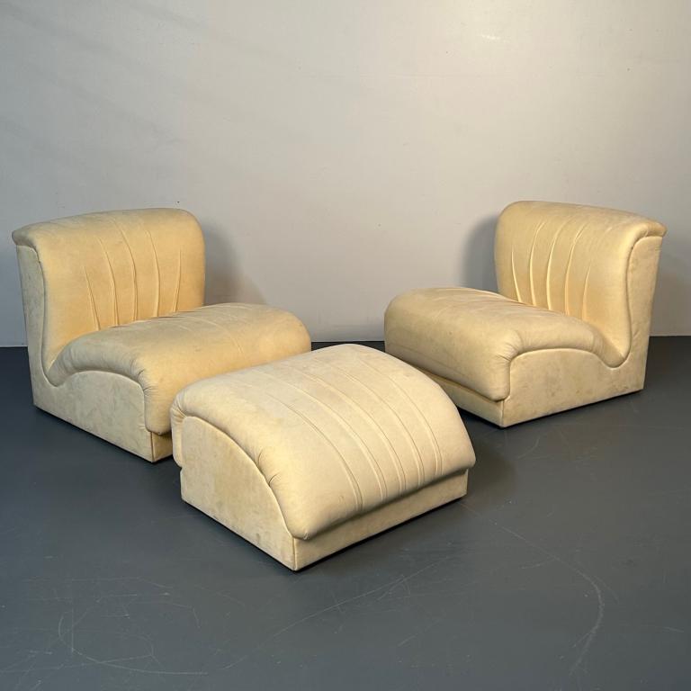 Pair of Slipper Low Mid Century Modern: Pair of Slipper Low Mid Century Modern. H 28.5 Inches, W 28 Inches, D 36 Inches, Seat Height 16 Inches.