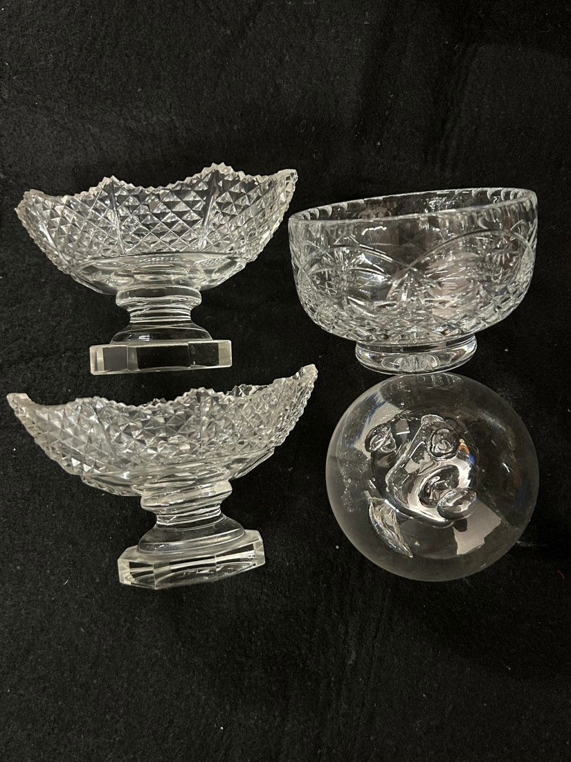 Collection of Decorative Glass Objects (1 of 16)