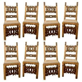 18th Century 8 Italian Renaissance Dining Chairs: A set of eight finely carved and gilt dining chairs, all finely distress paint decorative with original horsehair seats. Each alternating chair measures 18 in W, 43 in H, 15 in D. with the other alter