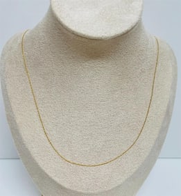 14K Yellow Gold Chain Necklace 0.44 grams Like New