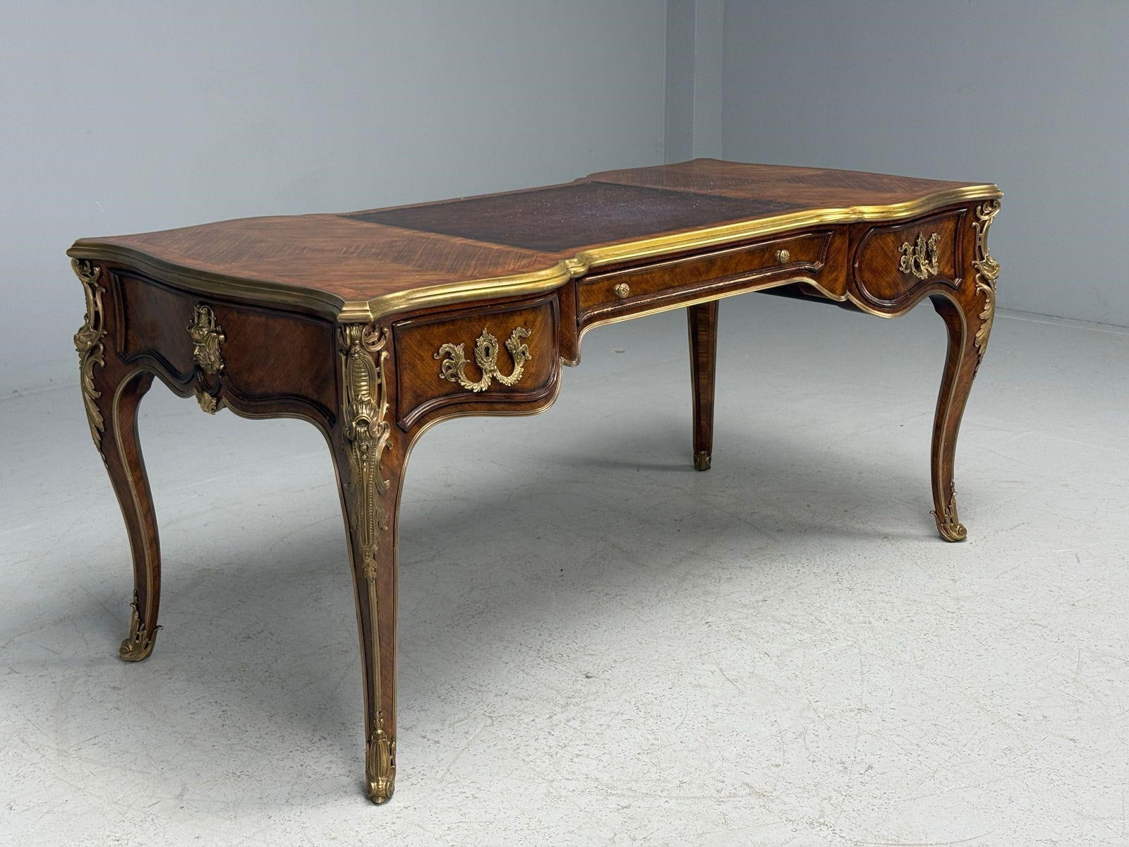 Theodore Alexander Executive Desk, Bureau Plat (1 of 9)