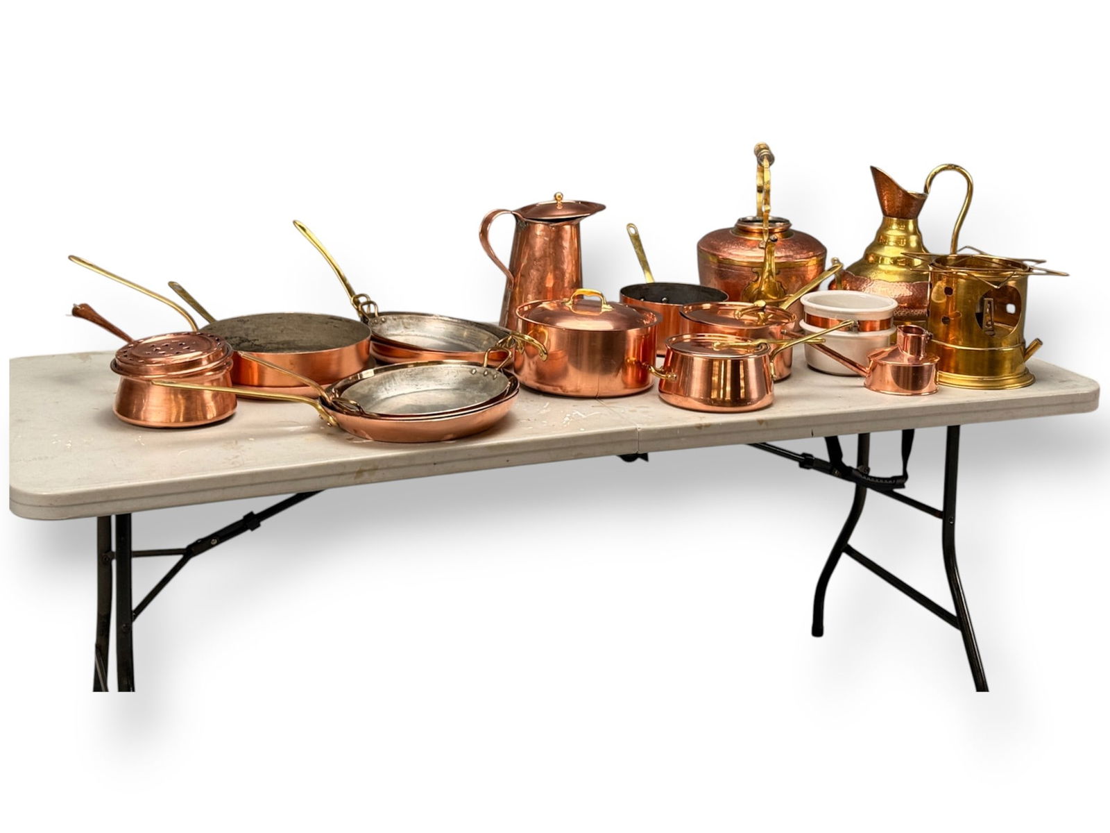 Lavalle Copper Pots and Pan Sets, France (1 of 11)