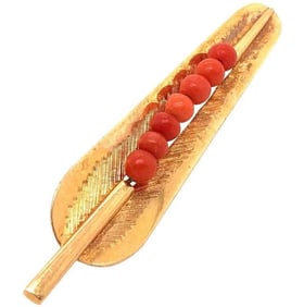 18KYellow Gold Leaf Design Brooch with Coral 5.5g