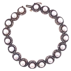 18 Karat Diamond and Pearl Bracelet 24.3g