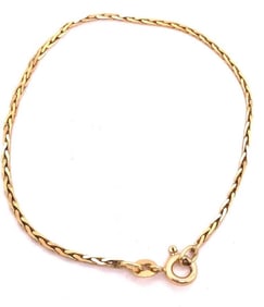 14 Karat Yellow Gold 17 inch Link Bracelet 3g
