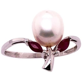 14 Karat White Gold Fashion Pearl Ring 1.9g