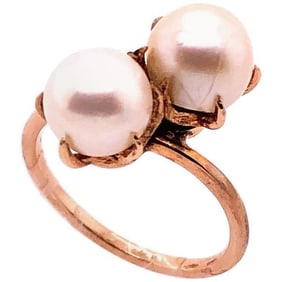 14 Karat Yellow Gold Double Pearl Ring 3.2g