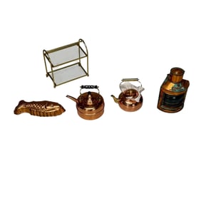 Lot of Copper and Brass Kitchen Items