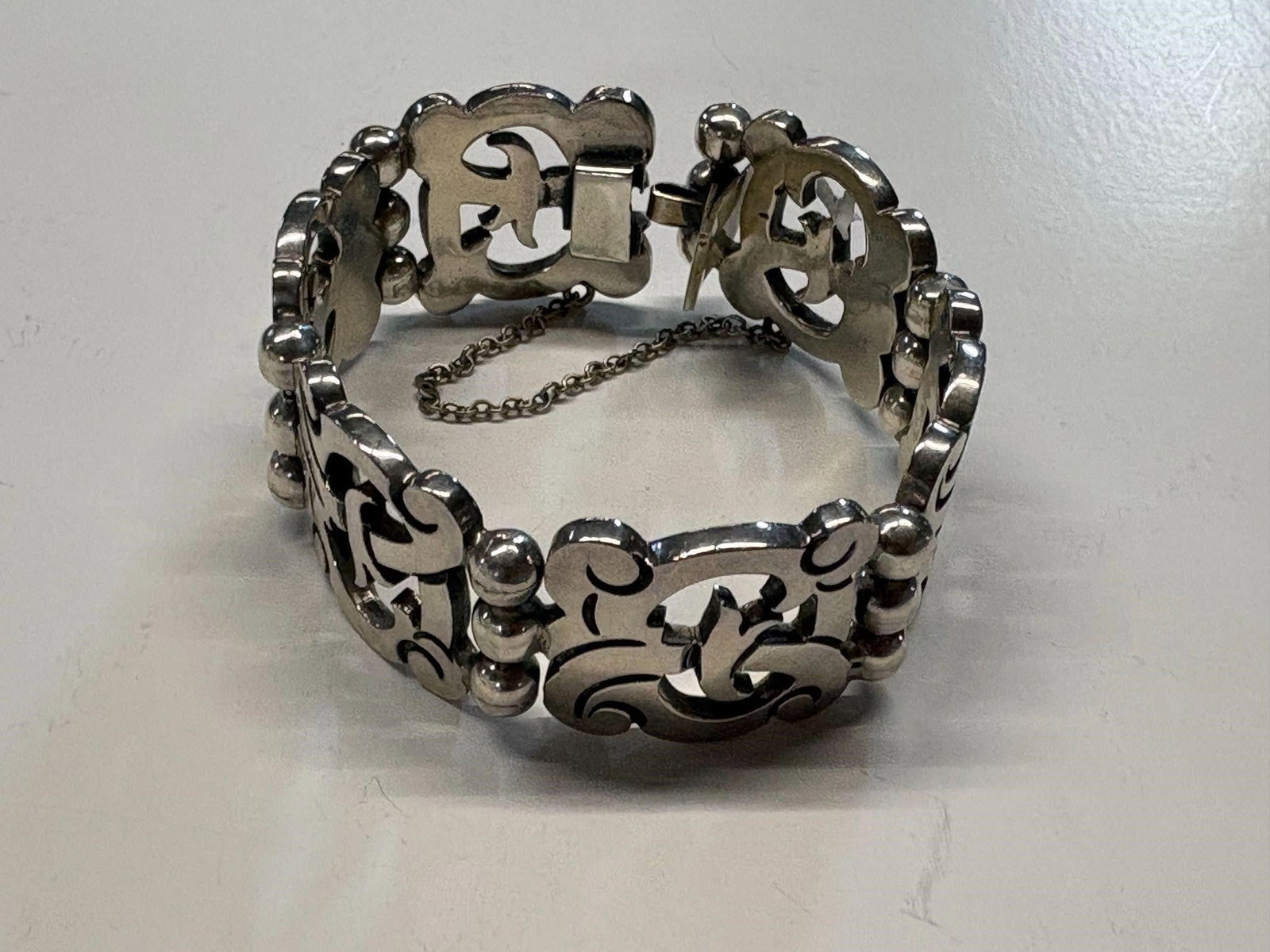 Alicia De La Paz Sterling Braclet, Aztec Motif: 7" Alicia De La Paz 925 Sterling Silver Vintage Aztec Motif Panel Bracelet. Very good condition with minor scratches. Hallmarked