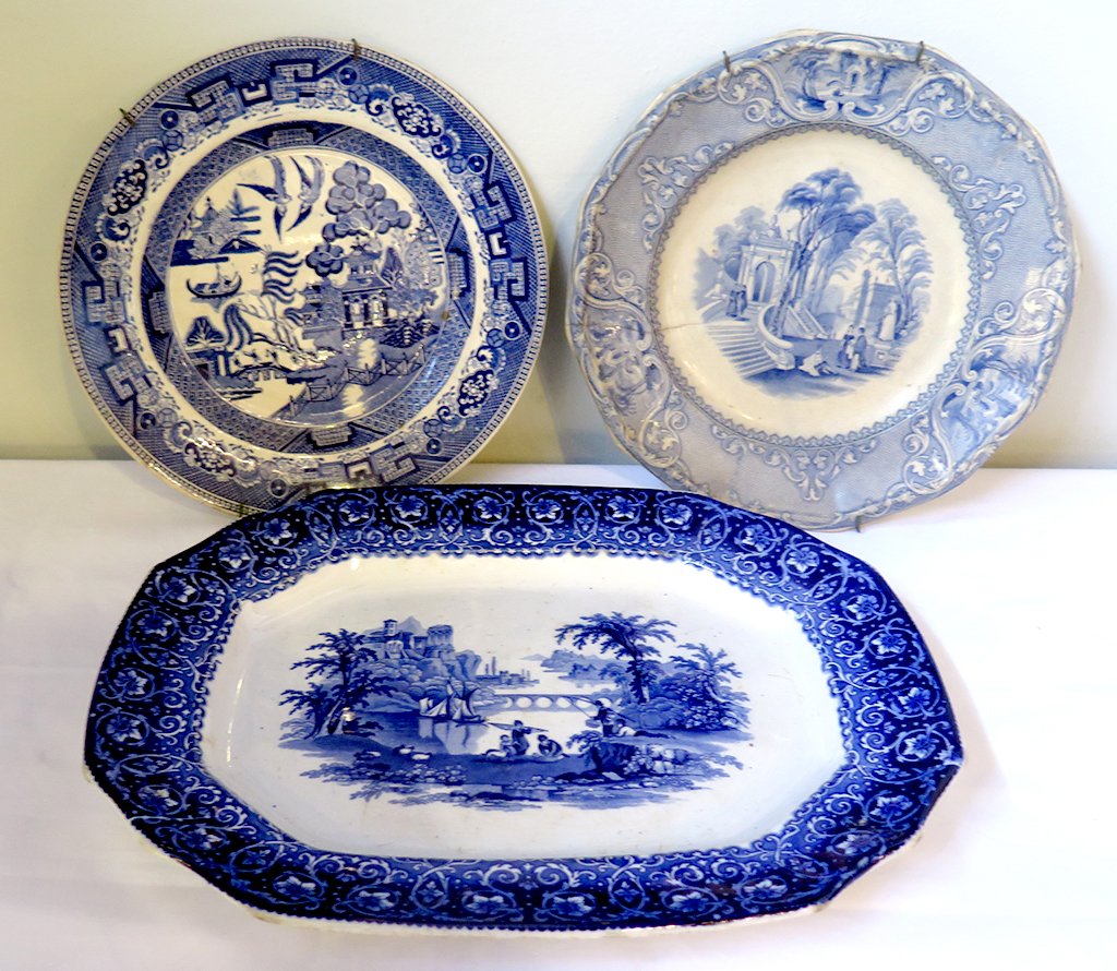 IRONSTONE PLATTER AND TWO PLATES (1 of 8)